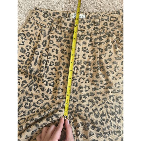 We The Free leopard longline raw hem dad shorts, size 26 - Picture 14 of 14